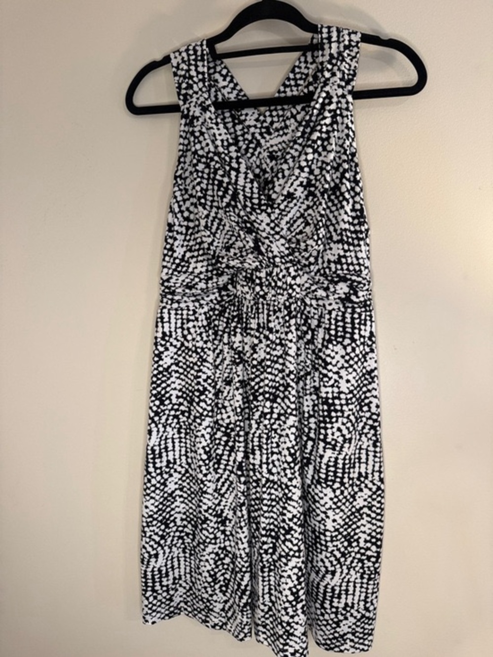 Black & White Printed Sleeveless Wrap Dress